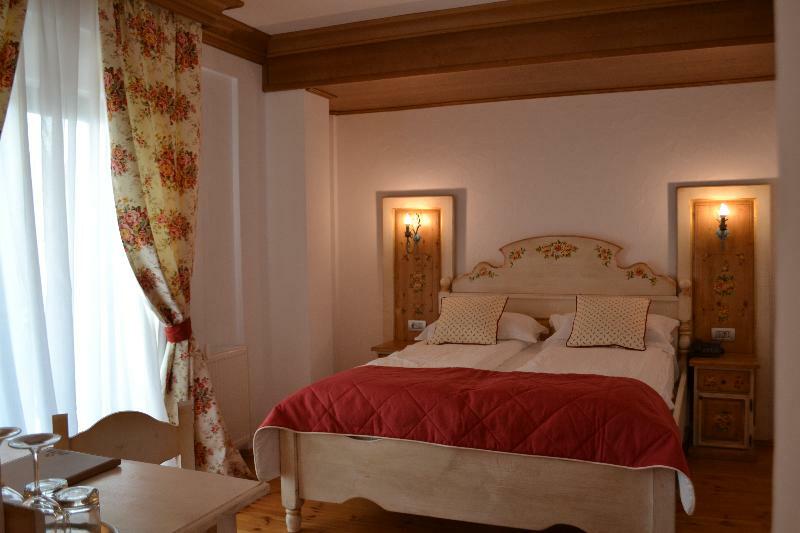 Casa Comana Boutique Hotel Bucharest Exterior photo